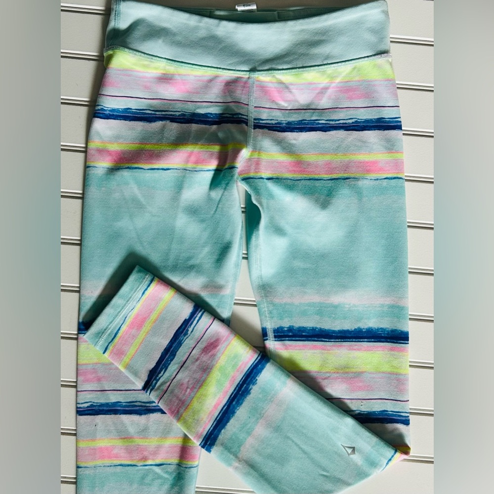 IVVIVA by LULULEMON girls size 12 striped leggings